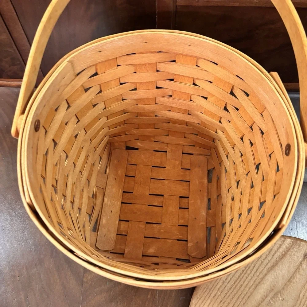 Longaberger 1995 Handwoven Fruit  Basket Wood Lid Plastic Liner Swing Handle‎